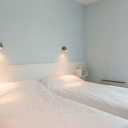 Les Platanes Hotell Etauliers Eksteriør bilde